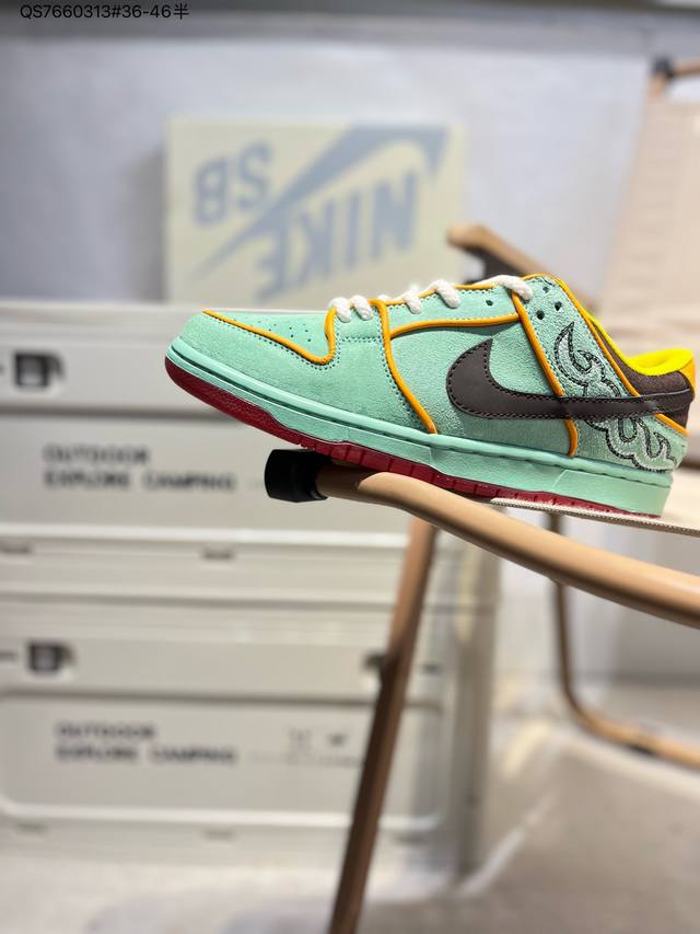 200 耐克Nike Dunk Low 板鞋Sb系列经典百搭休闲运动板鞋加厚鞋舌的填充，使舒适性大大提升，同时也更方便穿脱中底部分则加入了脚感柔软舒适Zooma