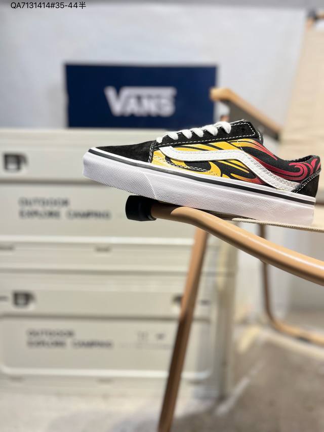 160 Vanssk8-Low万斯范斯官方 经典复古休闲运动板鞋，高端支线原始硫化工艺，艺术来源于生活成为了Vans美学的个性潮流标志，代表着光和希望，让你变得