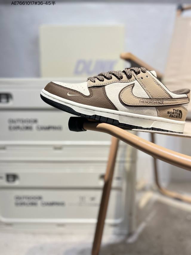 350 Nk Dunk Low Cdg联名 三方联名 Sb低帮休闲板鞋 #美国著名户外品牌与日本东京设计师川久保玲Cdg联合打造街头滑板鞋，有北面雪山简约的风格