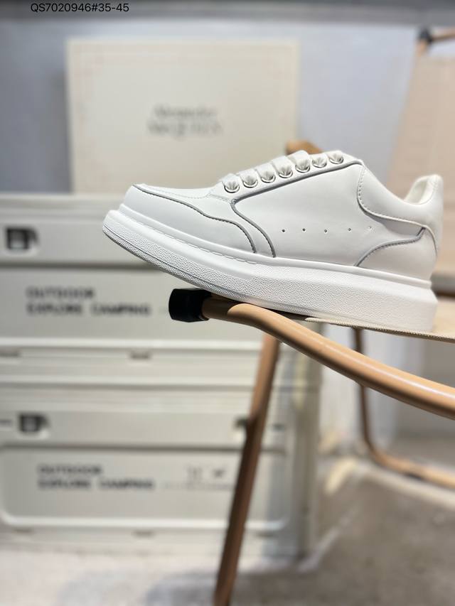 200 Alexander Mcqueen/亚历山大麦昆 松糕鞋厚底增高小白鞋 垫脚 回弹度到位 耐磨又舒适 鞋底厚4.5Cm758982 Qs7020946#