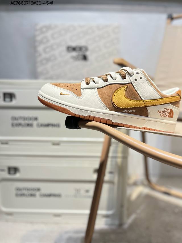 350 Nk Dunk Low Cdg联名 三方联名 Sb低帮休闲板鞋 #美国著名户外品牌与日本东京设计师川久保玲Cdg联合打造街头滑板鞋，有北面雪山简约的风格