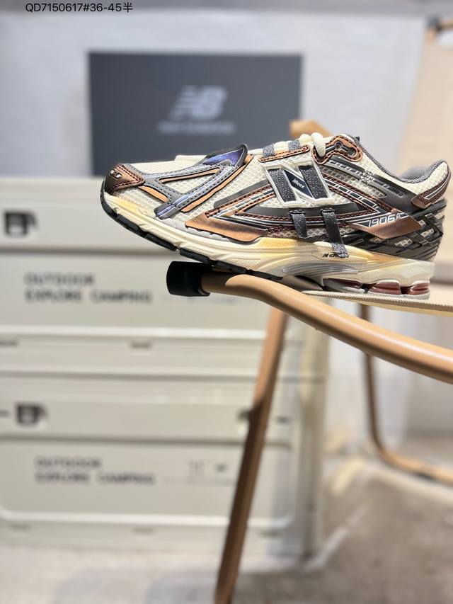 230 New Balance 1906系列复古老爹风休闲鞋 #采用轻质牛剖革拼接透气网眼衬垫织物鞋面材质 T-Beam大底提供足步弓支撑，保持步态稳定 后跟搭
