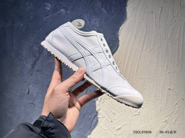 100 #新品上市实拍 Asics Ointsuka Tiger Moage Co 亚瑟士鬼冢虎复古经典跑鞋 产品从款式颜色造型上体现出追求舒适和细节的完美 鞋
