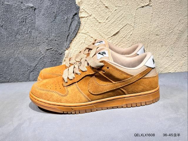 170 #新品上市实拍 Sb Dunk Low Pro 扣篮系列复古低帮休闲运动滑板板鞋。采用脚感柔软舒适Zoomair气垫，有效吸收滑板等极限运动在落地时带来