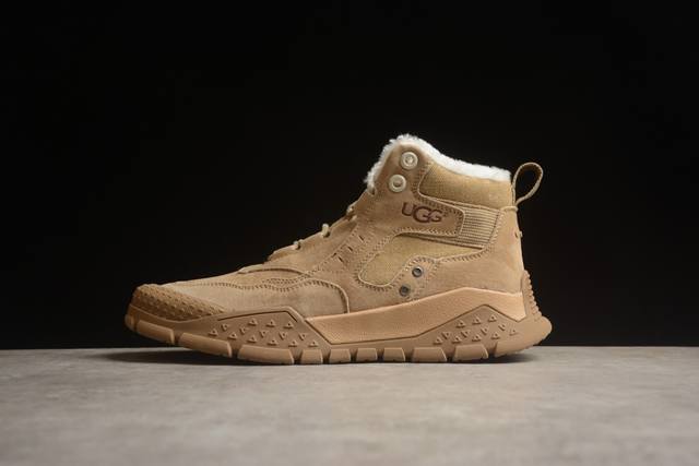 360 Ugg 2024秋冬新品 秋冬必备（内里加绒保暖）时尚休闲马丁靴雪地靴系列 #代购专供品质 面料采用进口头层牛皮材质 鞋内里采用毛茸一体内里保暖锁热。外