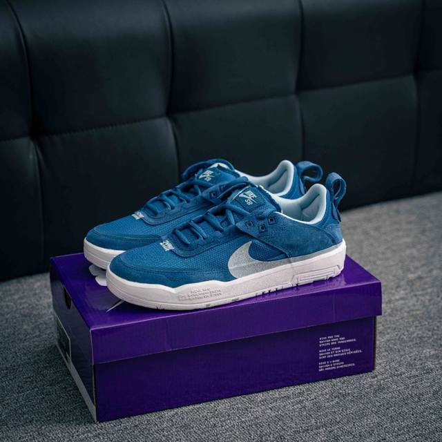 230 核心私 Nike Sb Day One 耐克低帮休闲板鞋 #鞋款搭载Air Zoom缓震气垫，采用包边结构工艺轻盈柔韧，缔造非凡触板感。织物材料，舒适出
