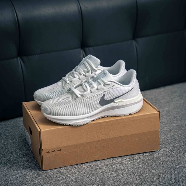 210 核心私 Nike Air Zoom Structure 登月 25代 网面透气跑鞋 官方一比一制作 纯原版本 原装组合大底 采用透气网眼鞋面搭配外翻式鞋