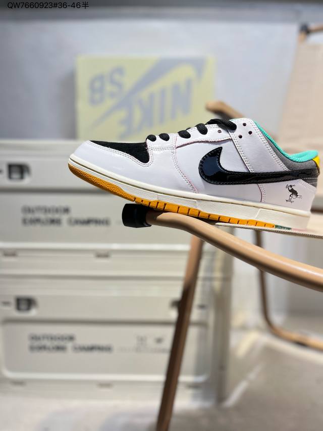 180 耐克Nike Dunk Low 板鞋Sb系列经典百搭休闲运动板鞋加厚鞋舌的填充，使舒适性大大提升，同时也更方便穿脱中底部分则加入了脚感柔软舒适Zooma