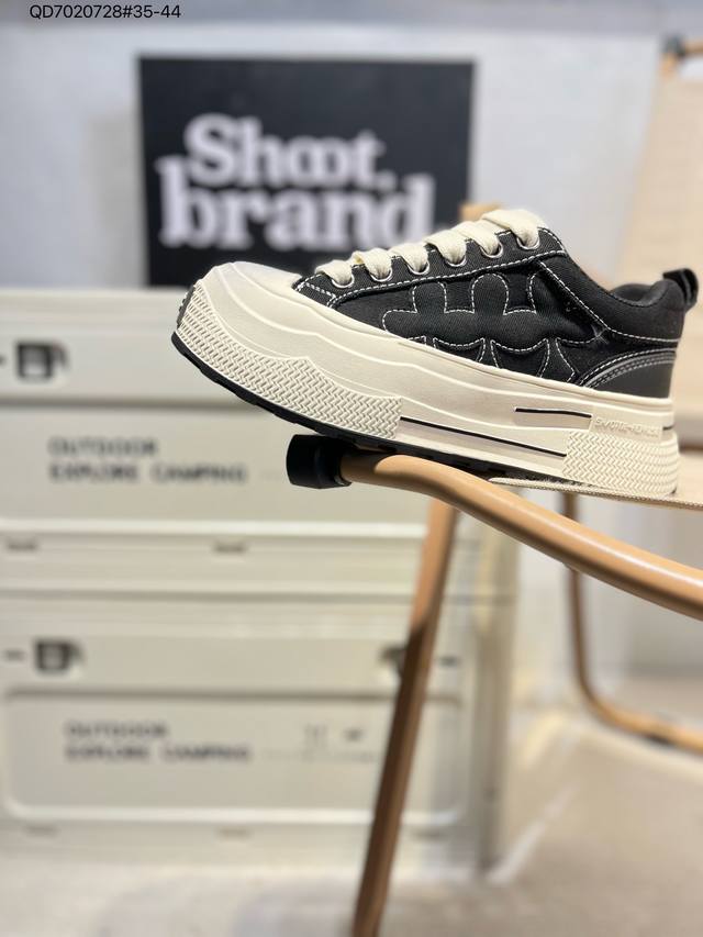 230 【Shoot Brand】重奏黑梅 厚底增高复古皮革梅花鞋 广东大厂出品 主力推荐版本 将时尚复古风格之中赋予全新的工艺质 以80.90年代的的复古经典