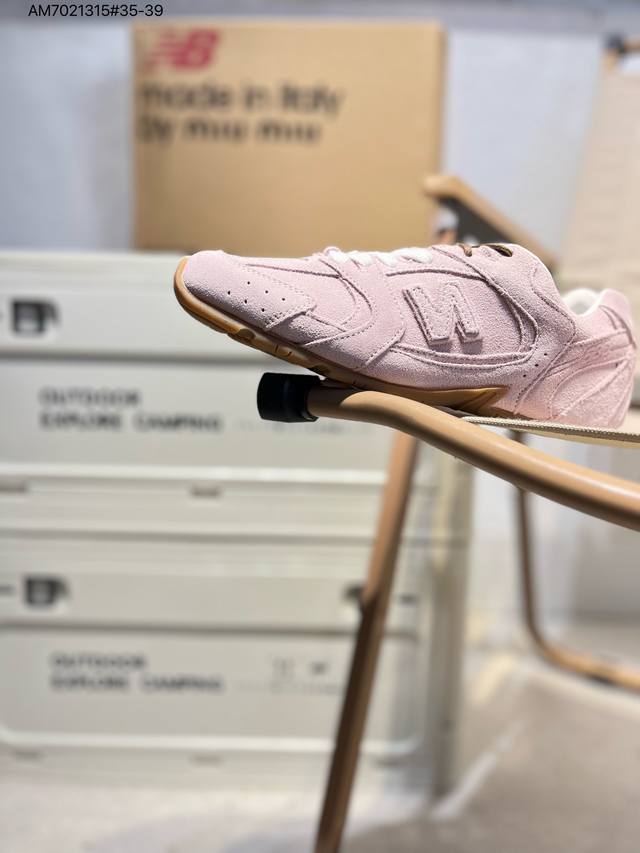 260 Miumiu X New Balance Nb24S联名款运动鞋 缪缪大秀上爆出的这双与New Balance 新百伦联名款运动 球鞋 后全球各大代购官