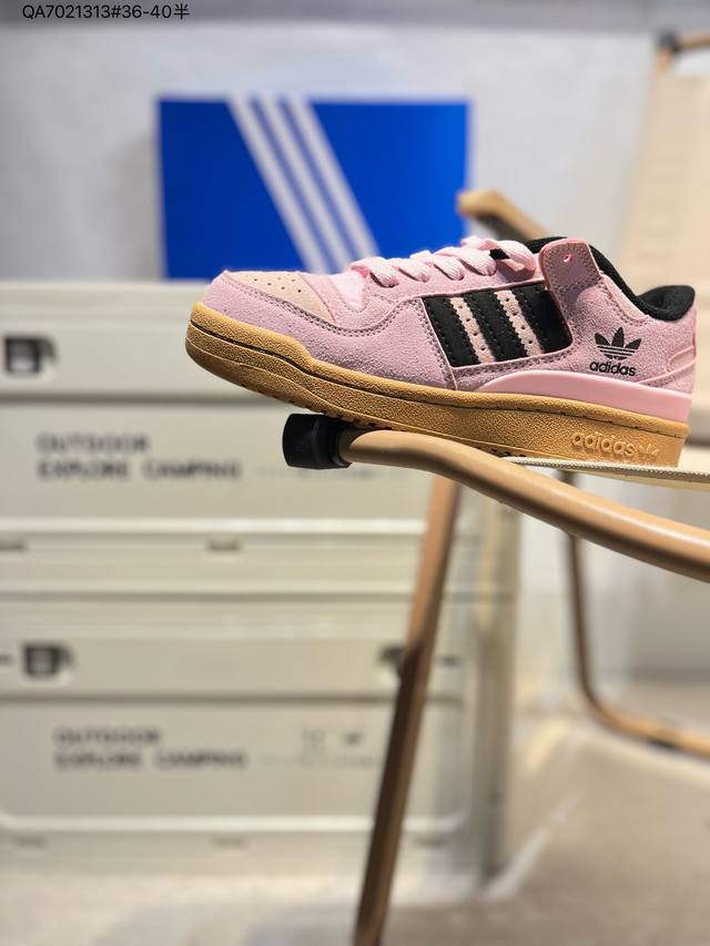 160 Adidas 阿迪达斯罗马系列 Forum 84 Low Shoes 饰有摩登细节的Forum 经典板鞋运动鞋休闲篮球运动鞋。当Adidas Forum