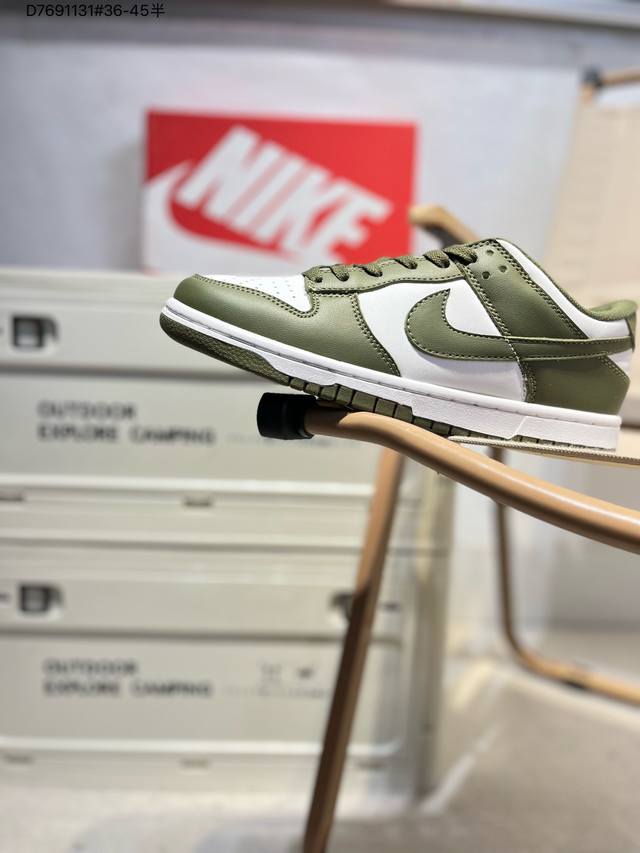 100 福利特价耐克Nike Dunk Low 板鞋Sb系列经典百搭休闲运动板鞋加厚鞋舌的填充，使舒适性大大提升，同时也更方便穿脱中底部分则加入了脚感柔软舒适Z