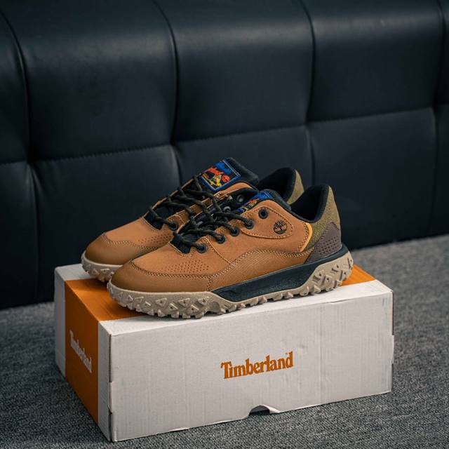 260 核心私 Timberland 天伯伦/添柏岚经典款 经典再造 全新升级 广东大厂品质 原盒原包装 面料采用意大利顶级磨砂牛皮 搭配防臭防腐真皮乳胶鞋垫