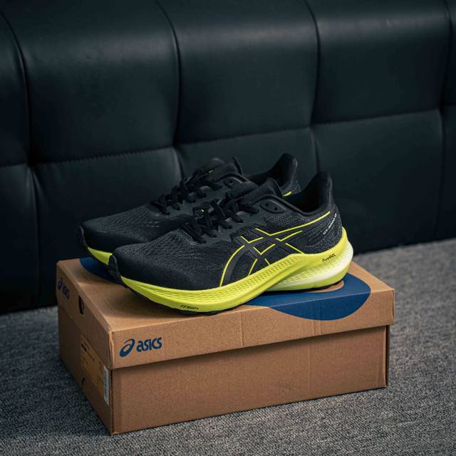 200 核心私 Asics Gt-2000 12轻盈跑鞋 亚瑟士运动休闲透气专业跑鞋 第九版Gt-2000采用更新的一体式鞋面 提供更好的贴合性 将您的脚掌固定