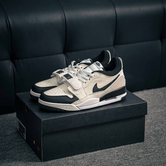 250 核心私 Nike Air Jordan Legacy 312 Low 乔丹 Aj 312 最强三合一混合版 有着交错结合的设计，它的名字就展现出它所包含
