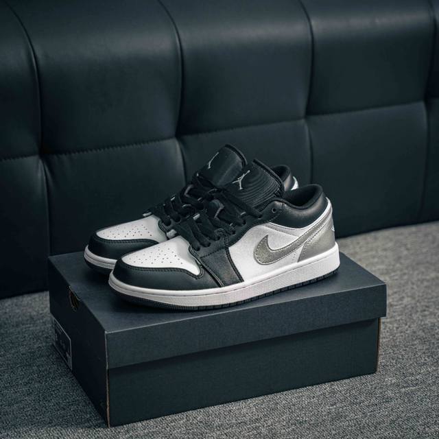 210 核心私 Air Jordan 1 乔丹篮球鞋男女运动鞋潮流板鞋 货号：553558 131 尺码：36 37 37.5 38 38.5 39 40 40