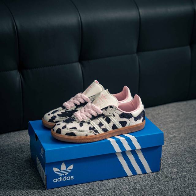 200 核心私 Adidas Samba Og 桑巴舞街头系列德训运动板鞋 采用固色翻毛皮组合牛剖革鞋面材质 外置正确3层组合围条加厚烟胶橡胶大底 货号：Jr1