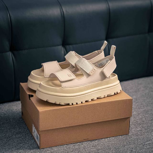 210 核心私 Ugg新款女款露趾休闲厚底凉鞋，不仅外观时尚，还兼具舒适与实用。 尺码：36 37 38 39 40