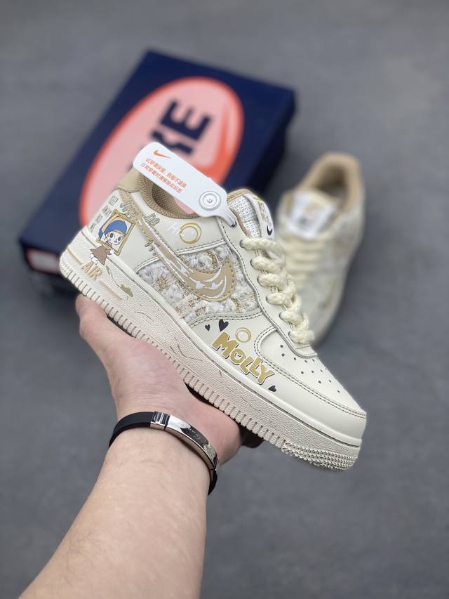 本地自取340 小香风系列“泡泡玛特Molly” Air Force 1’07 Low "Matt Molly"空军一号经典低帮百搭休闲运动板鞋 在琳琅满目的潮