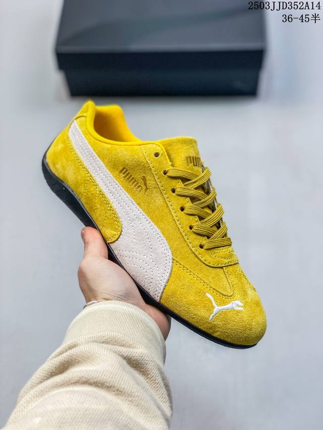 140 puma Speedca Og 彪马极速赛车系列低帮德训风拼接复古百搭休闲运动赛车鞋 鞋款从80、90年代赛车手所穿的防火赛车鞋为原型，鞋身线条模仿了赛