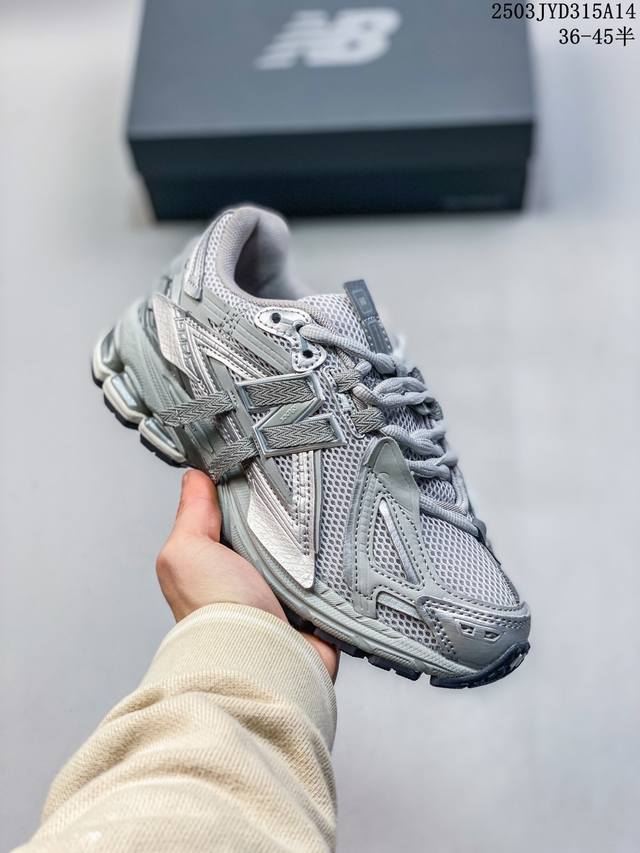 200 new Balance 1906 复古跑鞋 小红书爆款 Nb1906这双鞋确实是N经典复古款式之一，以全新科技诠释，成功打造1906鞋款，鞋面在保持19