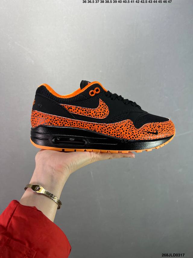 230 公司级耐克/Nike Air Max1 Sp混合科技 透气后掌半气垫慢跑鞋 兼具非凡优质外观和出色穿着体验！性能出众的一双透气鞋面后置半掌气垫运动鞋。货