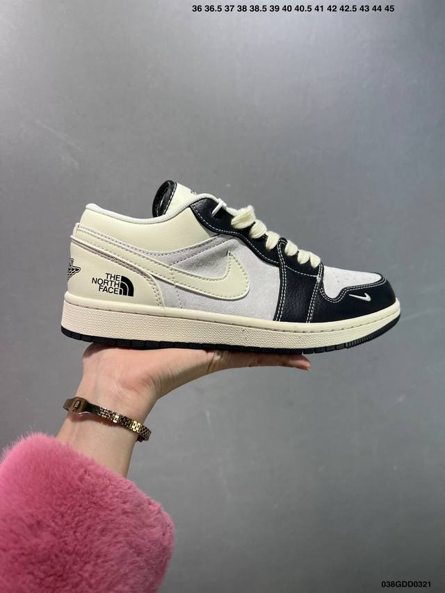 250 公司级Nike Jordan Air Jordan 1 北面联名 纯原大厂出品 极力推荐 定制鞋盒 大厂纯原品质出货 超高清洁度 皮料切割干净无任何毛边