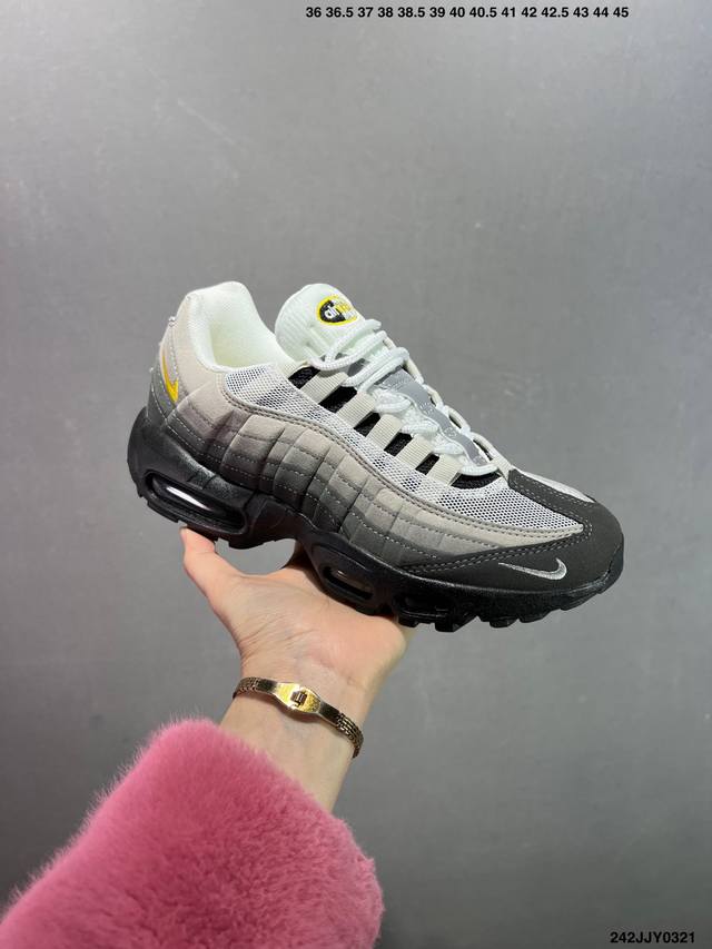 150 nk Air Max 95 复古减震气垫跑鞋 554970-071 经典重温 外单专供大厂出品 品质稳定 一百余色 终端操作 鞋款设计灵感源于人体构造