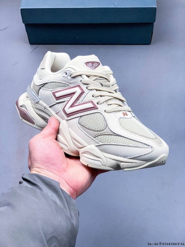 250 new Balance 又带来了新鞋型 9060 ，并且是与芝加哥街头品牌 Joe Freshgoods 的联名款。鞋身主体采用了类似 990 系列的设