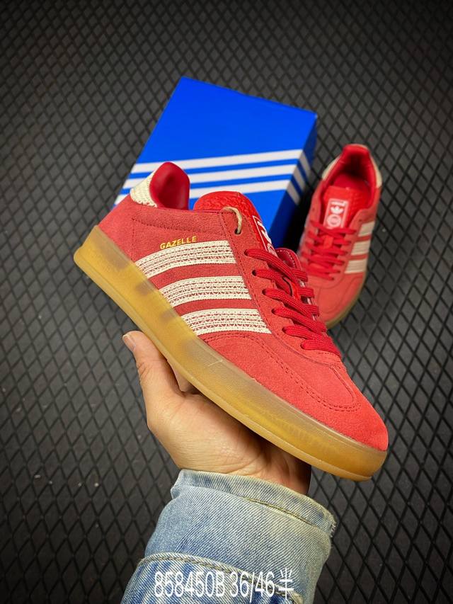 200 B支持放店 公司级Adidas Originals Gazelle Indoor 复古单品 自1960年代发售以来，“Gazelle”系列凭借其古典复古