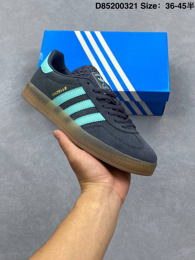 140 ad Gazelle Indoor Trainers 羚羊内训系列低帮复古百搭休闲运动德训风板鞋 90年代经典的复刻版！自60年代以足球训练鞋面世以来,