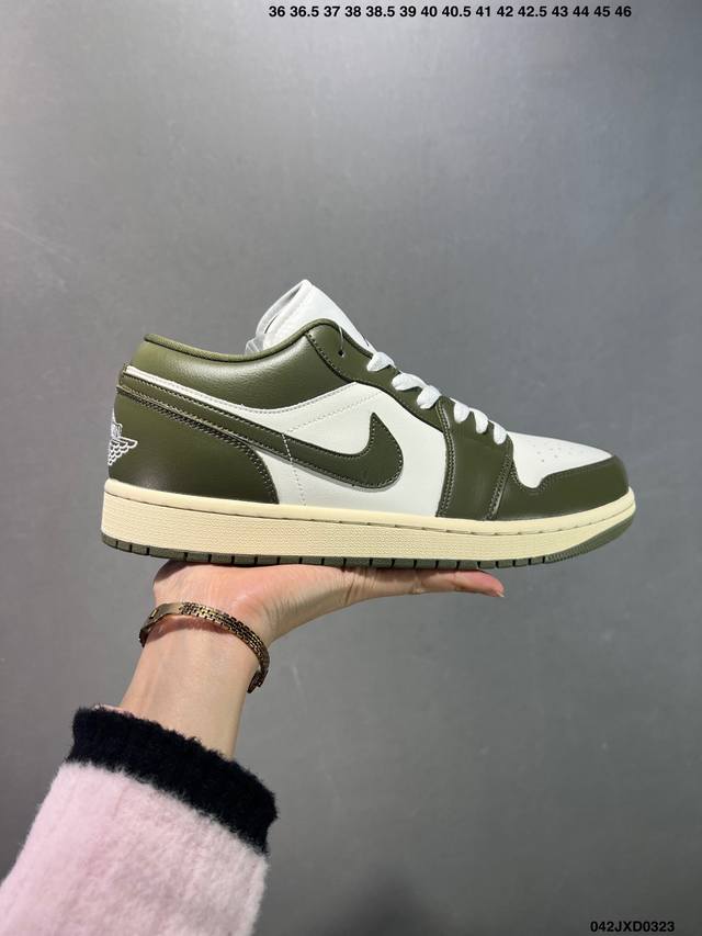 180 公司级Nike Air Jordan 1 Low aj1乔1低帮休闲板鞋 同步官方配色 头层皮打造 正确满胶鞋垫 四线拉帮 原厂织唛标 鞋舌高弹海绵填充