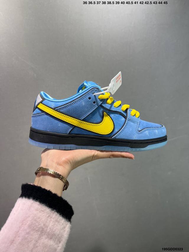 260 公司级The Powerpuff Girls X Nk Sb Dunk Low 飞天小女警联名 蓝色泡泡 Fz8320-400 鞋身以主人公标志性的颜色