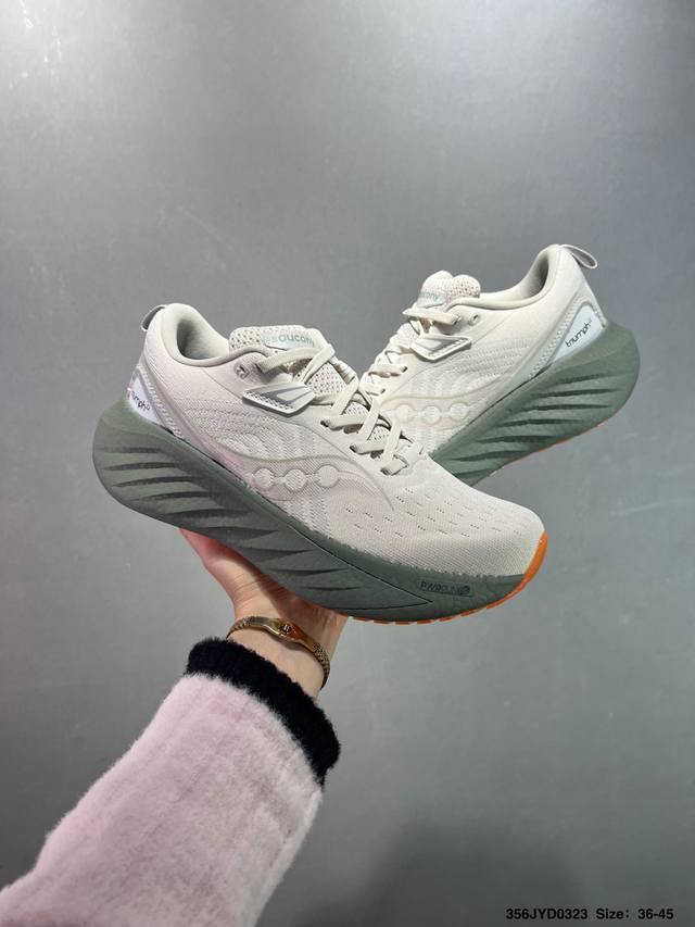 200 公司级 Saucony Triumph 索康尼胜利旗舰级缓震型跑鞋 性能相比前几代再升级：鞋面采用全新升级的工学网设计 贴合脚部更透气 中底部分使用最新