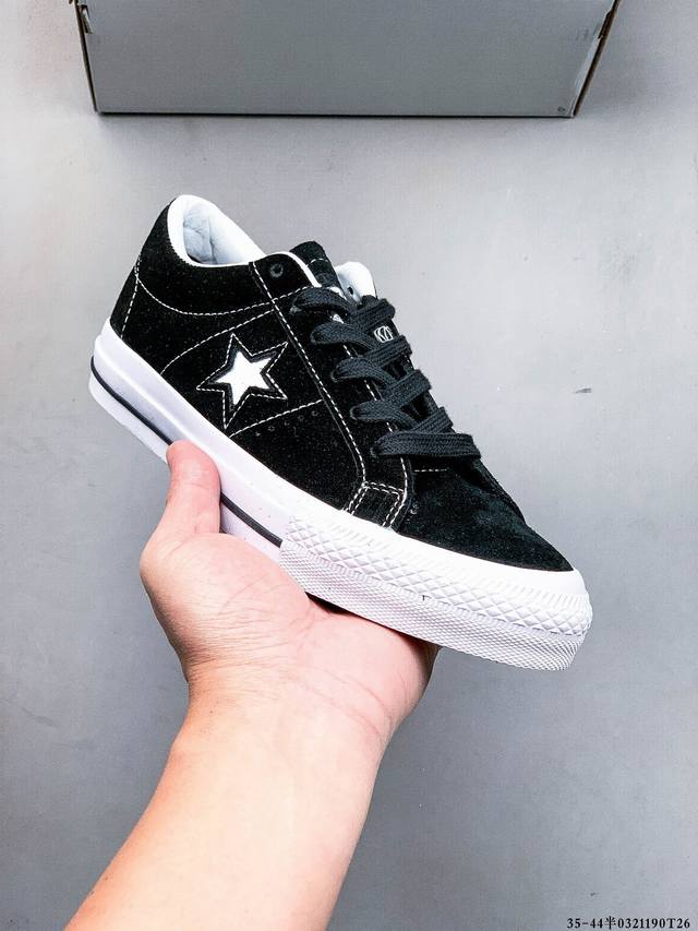 180 匡威/Converse One Star 1970S 杰克一星低帮 经典"One Star "款式 自然优雅搭配标志性的One Star Logo，凸显