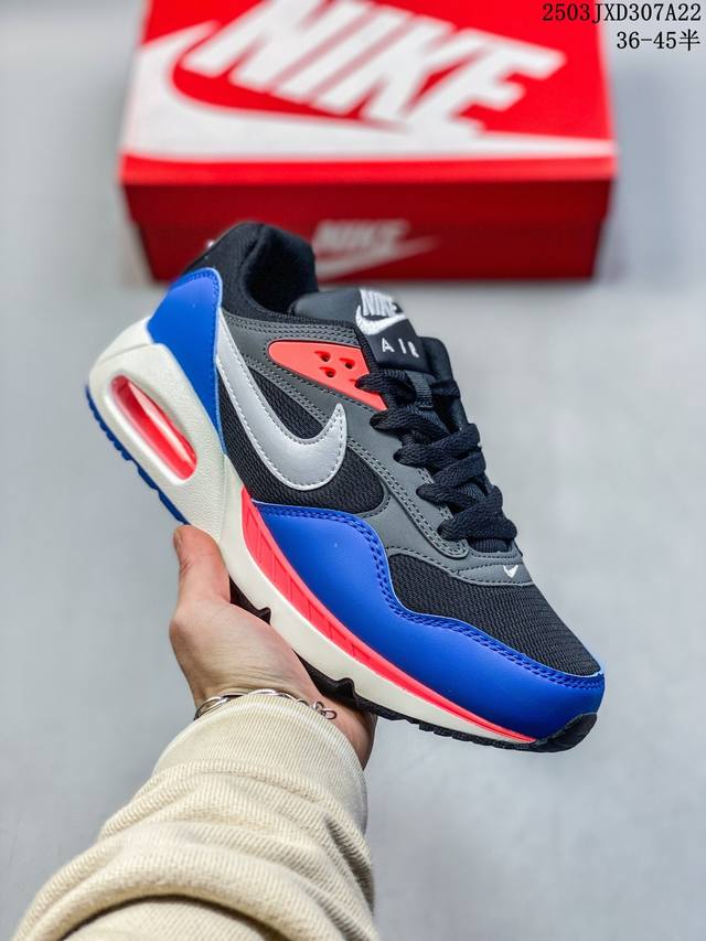 180 nike耐克运动鞋 Air Max 90 健身运动跑鞋休闲鞋 复古风十足！Air Max 90 作为 Nike 旗下最经典的鞋型之一，凭借着百搭的造型，
