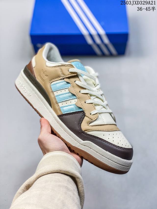180 adidas 阿迪达斯罗马系列 Forum 84 Low Shoes 饰有摩登细节的Forum 经典板鞋运动鞋休闲篮球运动鞋。当Adidas Forum