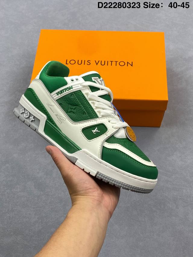 200 全新Lv路易威登Louis Vuitton Trainer Sneaker Low休闲运动文化百搭板鞋 尺码:40-45 d22280323