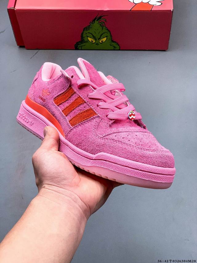 200 公司级！阿迪达斯/Adidas Originals Forum 84 Low Adv 低帮百搭潮流休闲运动板鞋。以复古篮球鞋的外形为基础，采用皮革拼接，