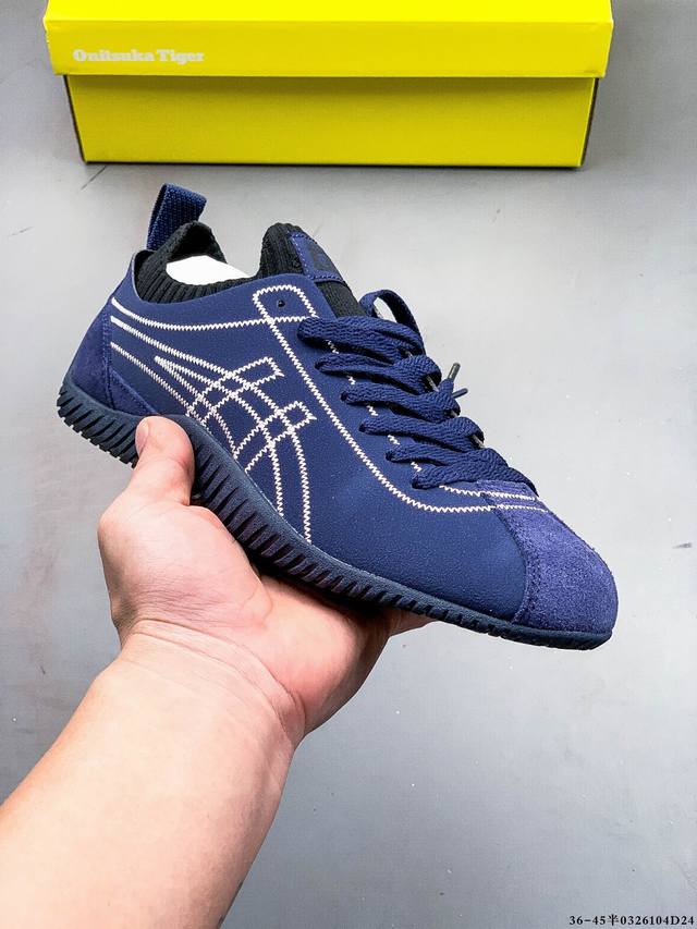 170 onitsukatiger鬼冢虎 Sclaw 全新休闲鞋旅游鞋 鞋袜一体的别致设计，营造包裹式舒适质感。明线勾绘标志性虎爪纹，精妙诠释简约精髓。 032