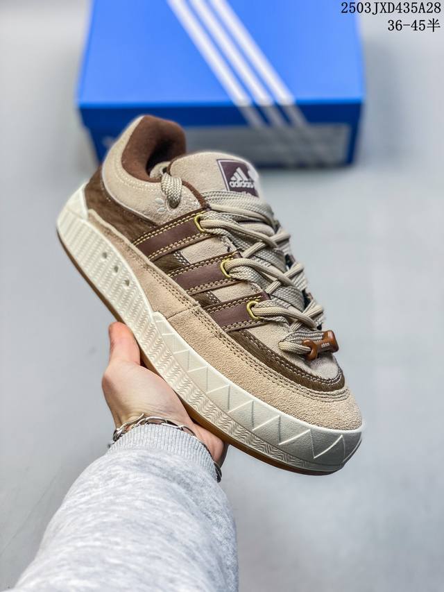 180 公司级Adidas Adimatic Low 马蒂奇系列低帮 复古鲨鱼面包鞋运动休闲滑板板鞋 整个鞋面由色彩艳丽的麂皮制成 搭配品牌标志性大尺寸三条纹