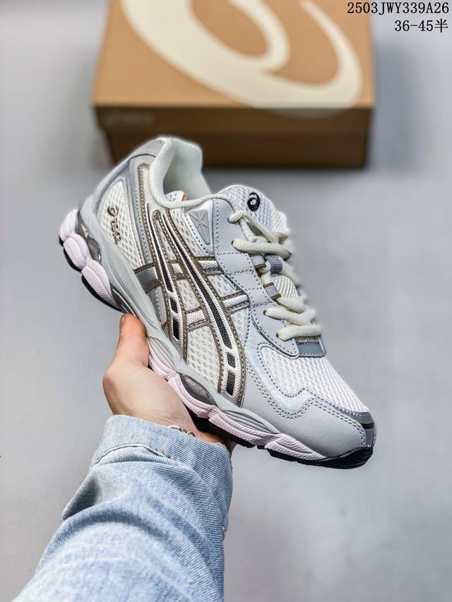 210 asics 亚瑟士 Gel-Nimbus 10.1 以复古科技加之先锋设计完整诠释千禧美学，重新定义高级穿搭。不论是千禧辣妹还是高级时装，抑或是 Cle