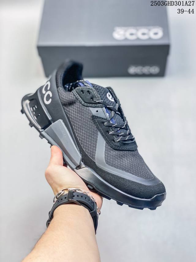 300 ecco爱步 广东原版透气 配备原版三件套 防尘纸 高弹大底 全头层牛皮 新款百搭休闲款 纯手工制成 鞋面走线工整 清晰质感 原单品质 拼接运动透气网布
