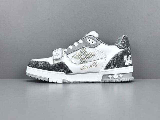 p 560 渠道优势 支持放店！ 【广州版 驴牌】 Lv Trainer "情侣限定系列 休闲 低帮 时尚板鞋 尺码 35 36 37 38 39 40 41
