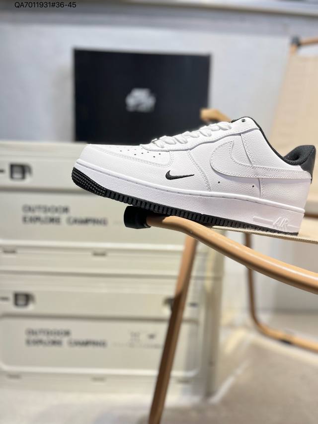 160 耐克 Nike Air Force 1 '07空军一号 百搭休闲运动板鞋。柔软、弹性十足的缓震性能和出色的中底设计，横跨复古与现代的外型结合，造就出风靡