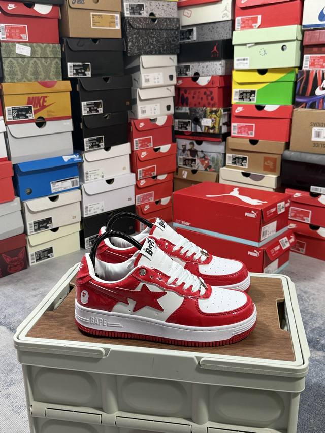 100 工厂清仓特价Bape Sta To Low 明星同款 猿人头经典皮革低帮运动休闲板鞋 白黑 全套原纸板楦头开发 确保原汁原味 市场最完美低趴版型 一比一