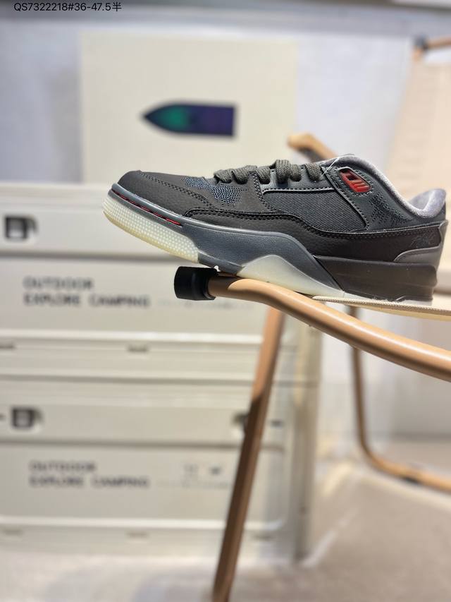 200 耐Nike Air Jordan 4 Retro Og 中帮 迈克尔·乔丹Aj4代乔4 复古休闲运动文化篮球鞋。秉承轻量化的速度型篮球鞋设计思想完成设计