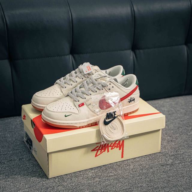 340 核心私 nike Dunk 全套原楦原模倾力打造完美版型 独家原厂航空铝磨具打磨大底 鞋头坡度极致还原 无解鞋型 原盒原配 圈内天花板工艺 原厂冲刀 超