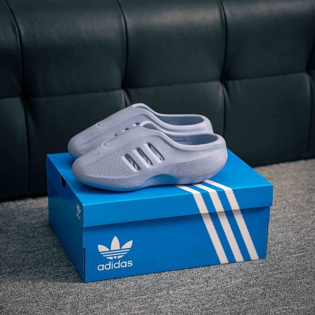 110 核心私 adidas/阿迪达斯 男女鞋采用工程力学开发楦型，泡超轻耐磨Md发泡一体成形鞋模 爆款锁定这双阿迪 Mule 帅到犯规！全新阿迪达斯Adida