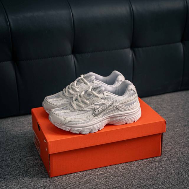 200 核心私 nike Mns Initiator 耐克运动鞋男女款潮流时尚 原楦原纸版数据开发 货号：Fz9020 100 尺码：36 37 37.5 38